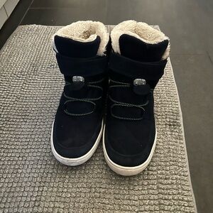 UOVO Navy Boys snow boot/Sneakers